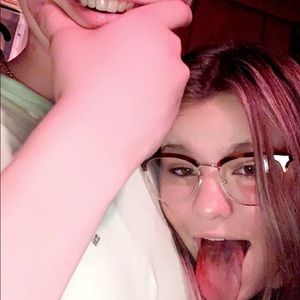 Meet your Posher, Lorin